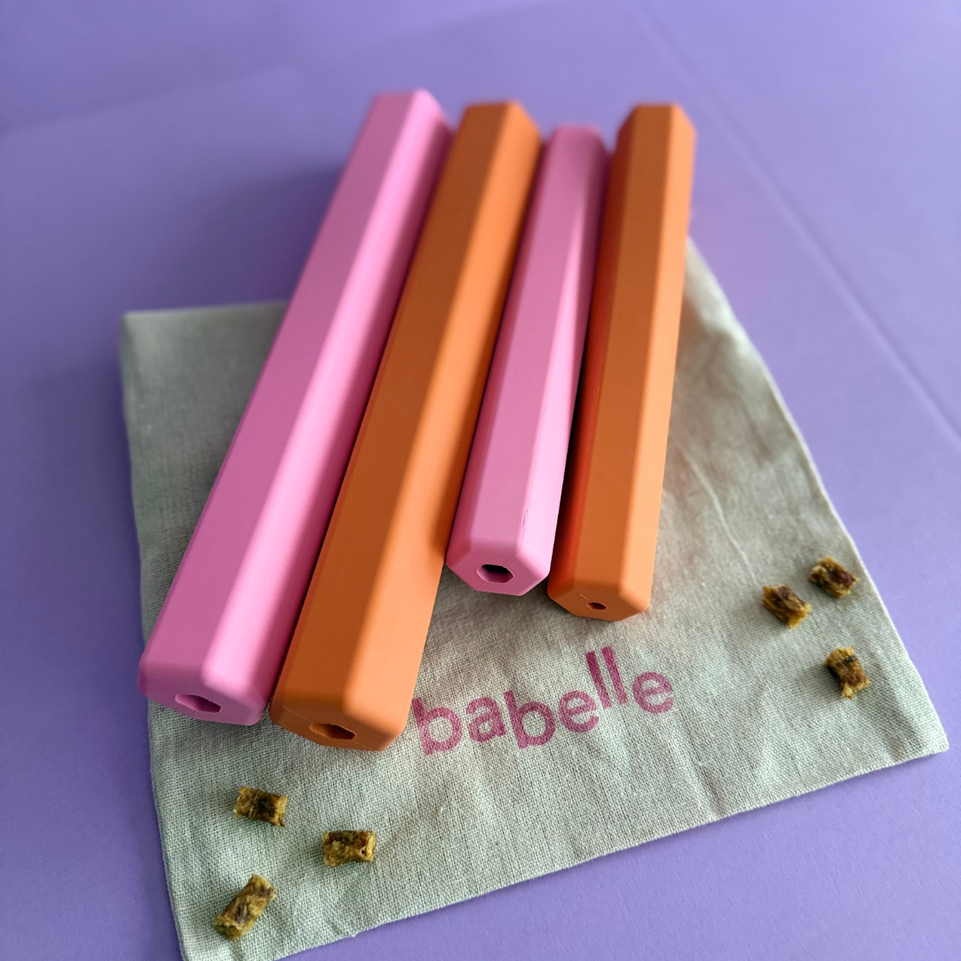Babelle For Dogs - The Treat Tube - interactief speeltje voor honden - oranje