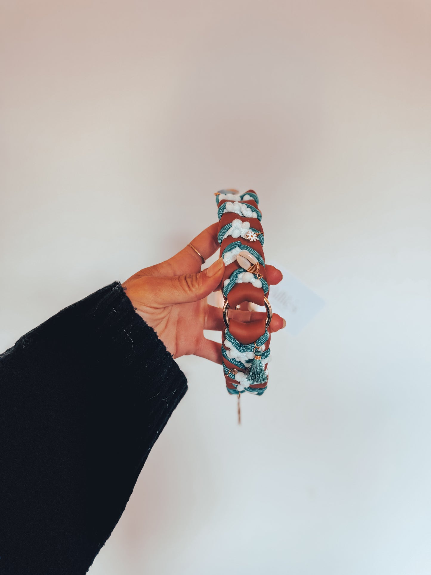 Collar L