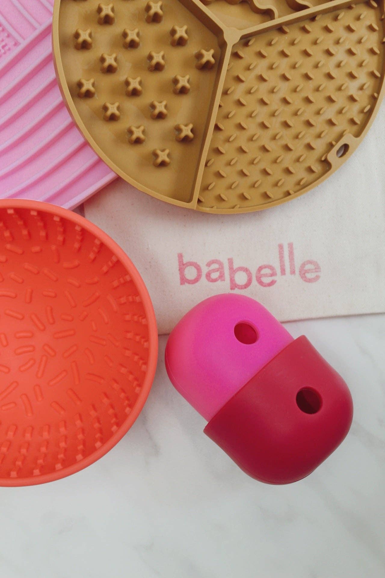 Babelle For Dogs - The Wiggler likkom - koraal