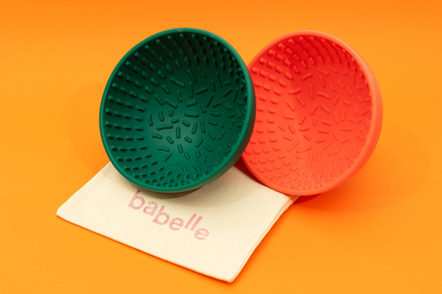 Babelle For Dogs - The Wiggler likkom - koraal