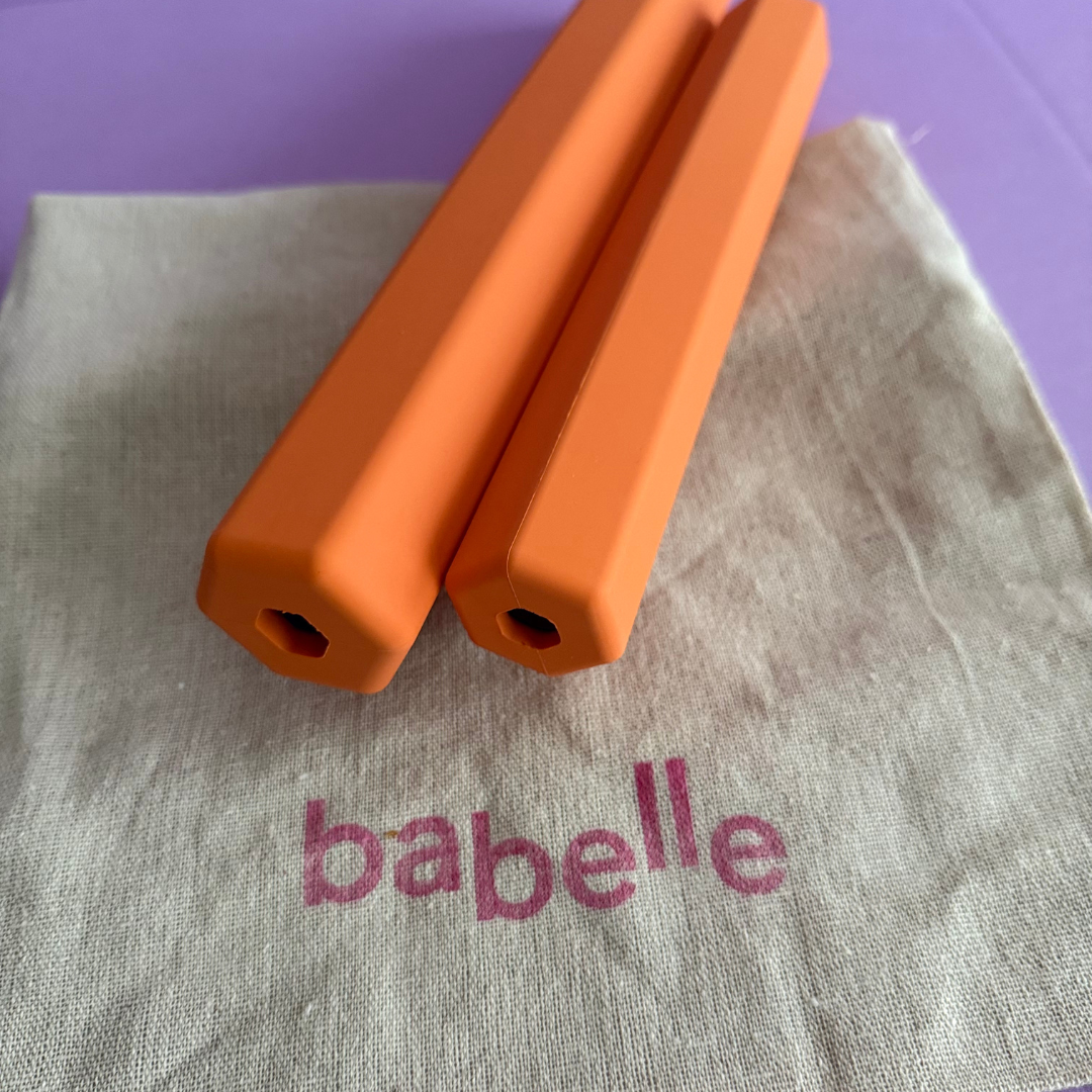 Babelle For Dogs - The Treat Tube - interactief speeltje voor honden - oranje